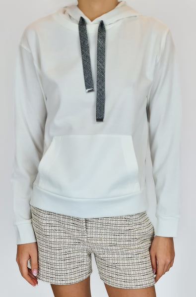 <p>Crafted from super soft cotton, this style is the epitome of comfort. With its dark grey details, it adds a touch of sophistication to your casual look. Stay cozy and stylish with this must-have hoodie.</p> <p data-mce-fragment="1">This garment is the result of a careful selection of the very finest natural threads, and has undergone no chemical treatment. We recommend you take the same care when washing it, following the instructions on the label.</p> <p data-mce-fragment="1"> </p>