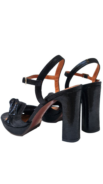 CHIE MIHARA JEEP NEGRO HEELS