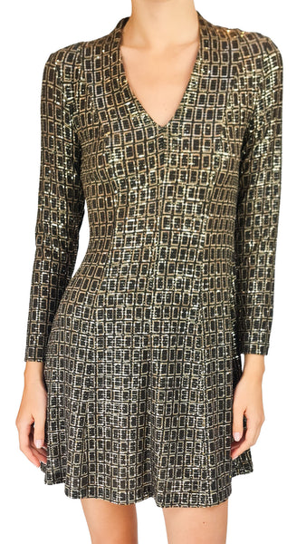 Turn heads in the Siyu Brown Gold Sequined Mini Dress, featuring a geometric pattern, long sleeves, and an elegant A-line cut for cocktail parties and evening events.