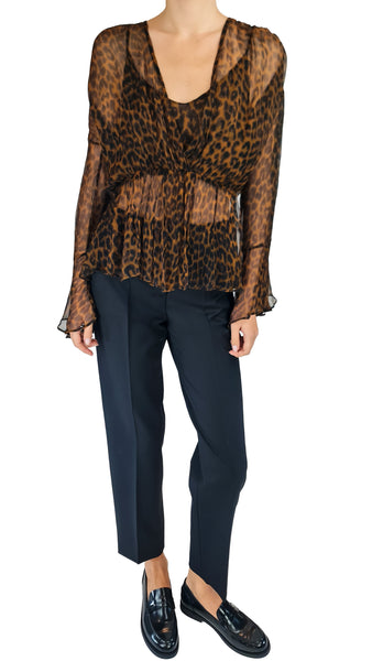 Mes Demoiselles Leopard Chiffon Peplum Blouse | Luxury Evening Top
Make a fierce statement in the Mes Demoiselles Leopard Chiffon Peplum Blouse. Featuring a dark leopard motif, deep V-neckline, bell sleeves, and a flattering peplum waist for winter soirées.
Mes Demoiselles leopard blouse, leopard print chiffon top, luxury peplum evening blouse, designer bell sleeve top, dark animal print blouse.