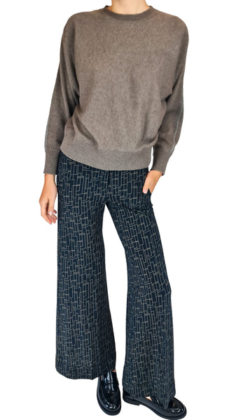 luxury Purotatto greige jumper, designer women's knitwear, luxury Italian crewneck sweater, premium fine-knit taupe jumper, quiet luxury capsule wardrobe
high-end smart casual styling, luxury women's pullover sweater, sophisticated wide-leg trouser outfit, Italian designer knitwear for women, timeless designer fashion