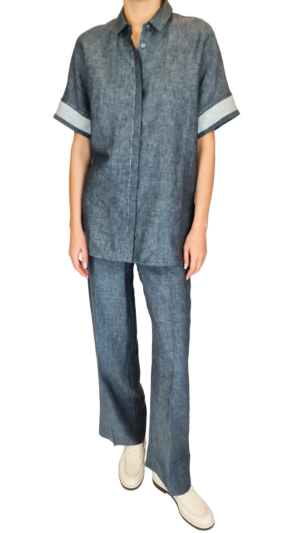 <p>Experience effortless style and comfort with this Purotatto shirt. Made with soft and breathable linen, this roomy shirt is perfect for casual wear. Wear together with the Purotatto Grey Linen pants.</p> <p data-mce-fragment="1">This garment is the result of a careful selection of the very finest natural threads, and has undergone no chemical treatment. We recommend you take the same care when washing it, following the instructions on the label.</p>