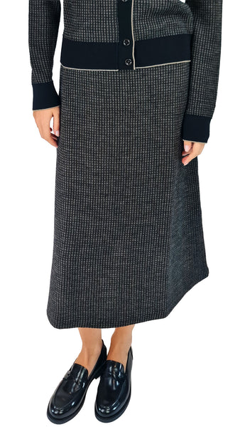 Siyu Knit Trama Merino Wool Midi Skirt | Luxury Knitted Skirt   
 Elevate your winter wardrobe with the Siyu Knit Trama Merino Wool Midi Skirt. Soft, textured, and elegant for effortless luxury styling. 
 Siyu merino wool skirt, trama knit midi skirt, luxury knitted skirt, designer wool midi skirt, charcoal grey knit skirt