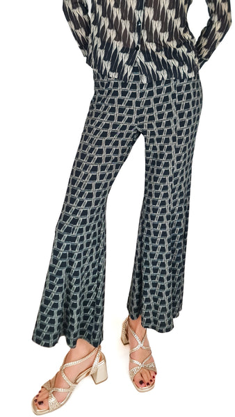 SIYU TEXT CREPE PANTS